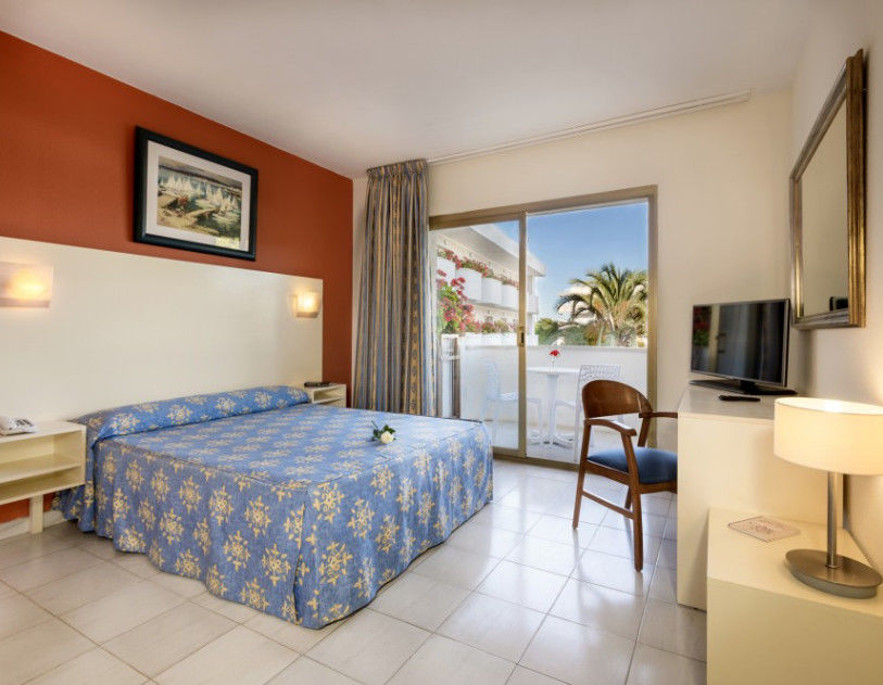 4R Meridia Mar Hospitalet De L'Infant Dış mekan fotoğraf