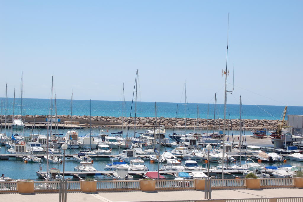 4R Meridia Mar Hospitalet De L'Infant Dış mekan fotoğraf